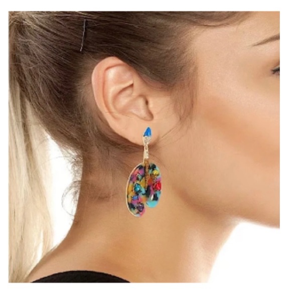 Betsey Johnson Artist Palette Paint Brush Color Me Happy Resin Drop Earrings NWT - Picture 2 of 7